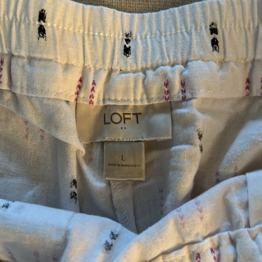 Patterned Linen Shorts - Picture 2 of 3